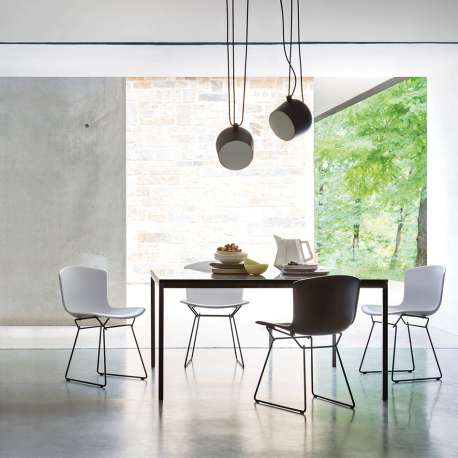 Bertoia Plastic Side Chair, Black, Polished Chrome - Knoll - Harry Bertoia - Stoelen - Furniture by Designcollectors