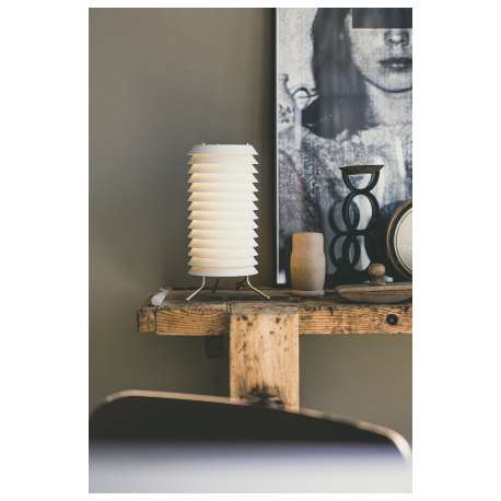 Maija 15 Lampe de table Blanc - Santa & Cole - Ilmari Tapiovaara - Table Lamp - Furniture by Designcollectors