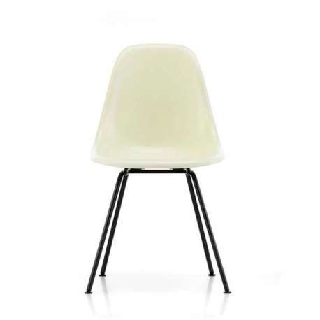 Eames Fiberglass Chairs: DSX Stoel - Vitra - Charles & Ray Eames - Fiberglass - Furniture by Designcollectors
