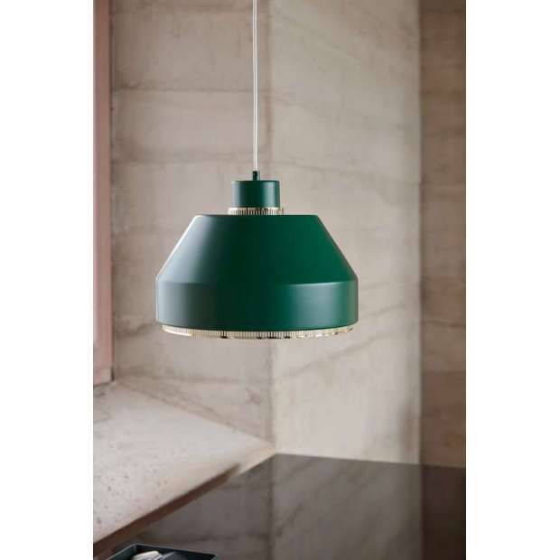 AMA 500 Green Pendant Light: Limited Edition - Artek - Aino Aalto - Lighting - Furniture by Designcollectors