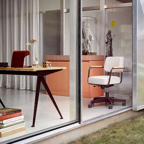 Prouvé RAW Fauteuil Direction Pivotant - Vitra - Jean Prouvé - Stoelen - Furniture by Designcollectors