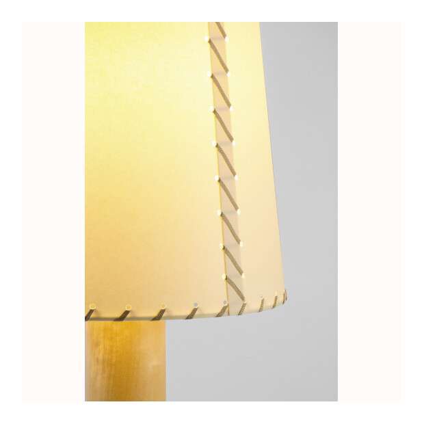Basica M2 Bronce Stitched beige parchment (with stabilizing disc) - Santa & Cole - Santiago Roqueta - Tafellampen - Furniture by Designcollectors
