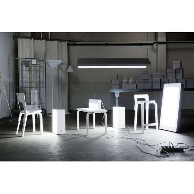 High Chair K65 Barstoel Wit gelakt - Artek - Alvar Aalto - Home - Furniture by Designcollectors