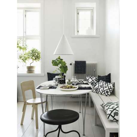 66 Chair - legs natural lacquered - black seat - artek - Alvar Aalto - Home - Furniture by Designcollectors