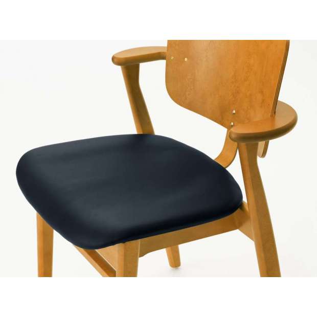 Domus Chair Limited Edition Centenaire de la Finlande - Artek - Ilmari Tapiovaara - Accueil - Furniture by Designcollectors