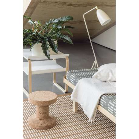 Side Table 915 White - artek - Alvar Aalto - Home - Furniture by Designcollectors