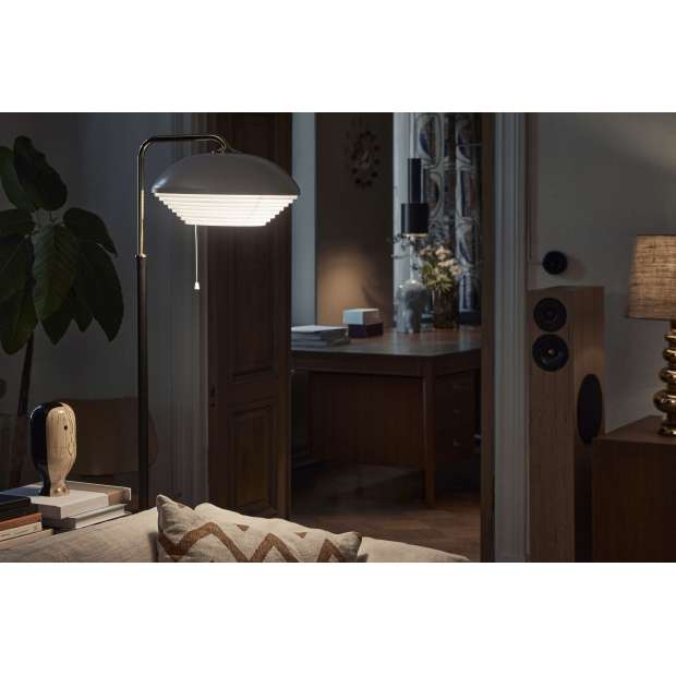 A811 Floor Lamp, Stainless steel - Artek - Alvar Aalto - Lighting - Furniture by Designcollectors