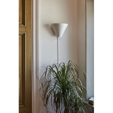 A910 Wall Light - artek -  - Home - Furniture by Designcollectors