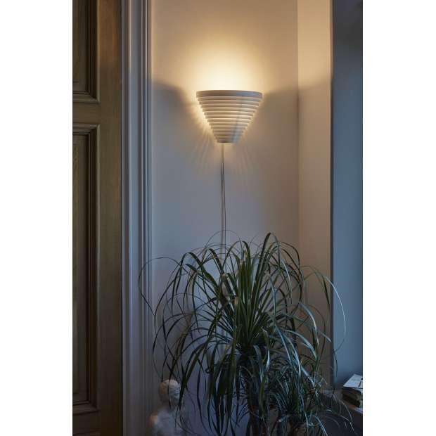 A910 Wall Light - Artek -  - Home - Furniture by Designcollectors