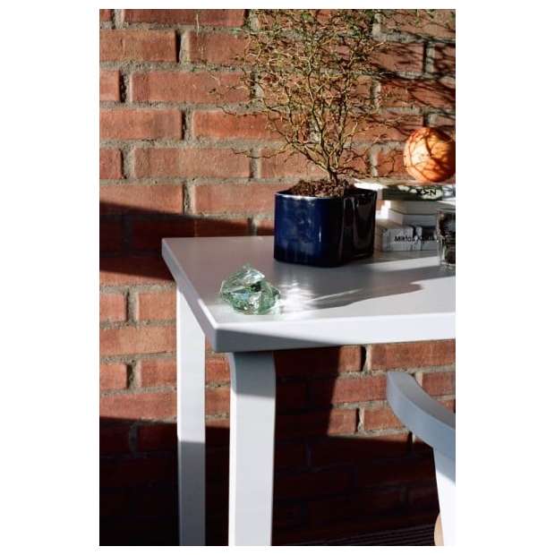 Riihitie Plant Pot - shape A - small - white - Artek - Aino Aalto - Home - Furniture by Designcollectors