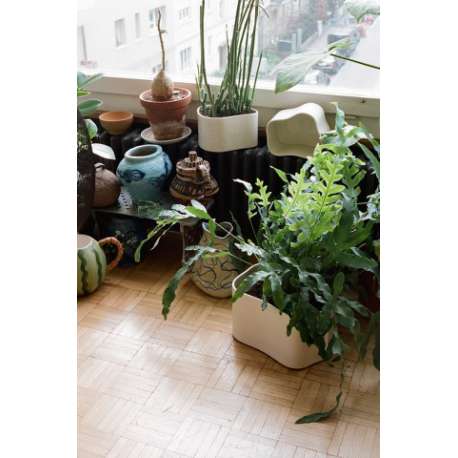 Riihitie Pot à plantes - modèle B - small - bleu - artek - Aino Aalto - Weekend 17-06-2022 15% - Furniture by Designcollectors
