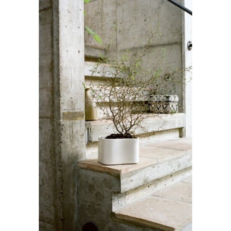 Riihitie Plantenpot - model B - medium - light grijs - artek - Aino Aalto - Weekend 17-06-2022 15% - Furniture by Designcollectors