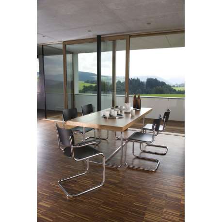 S 43 Stoel, Zwart, beech stained - Thonet - Mart Stam - Eetkamerstoelen - Furniture by Designcollectors