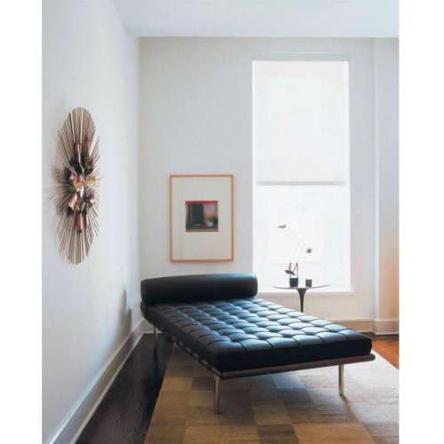 Barcelona Day Bed: Special Edition: Venezia Leather Black - Knoll - Ludwig Mies van der Rohe - Accueil - Furniture by Designcollectors