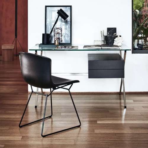 Bertoia Side Chair in runderleer, Zwarte poten, Donkerbruin - Knoll - Harry Bertoia - Stoelen - Furniture by Designcollectors