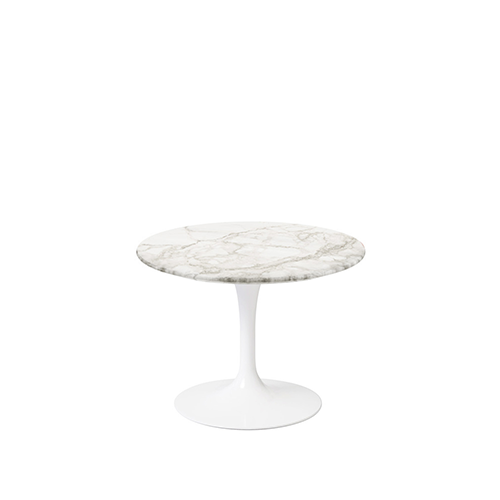 Saarinen Low Round Tulip Salontafel, Calacatta Marmer (H36, D51) - Knoll - Eero Saarinen - Tafels - Furniture by Designcollectors
