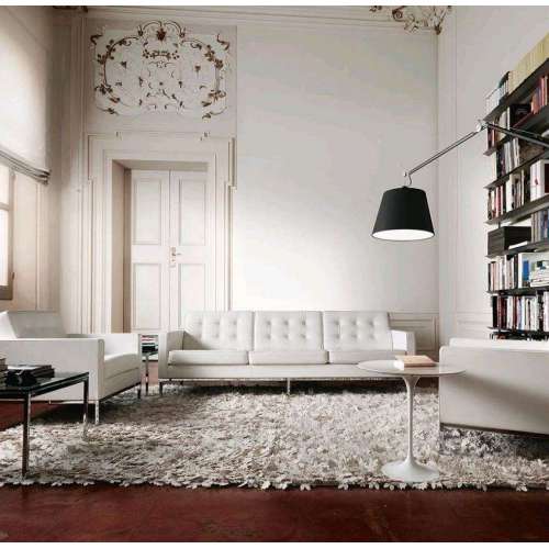 Saarinen Low Round Tulip Table, Calacatta Marble (H51, D51) - Knoll - Eero Saarinen - Tafels - Furniture by Designcollectors