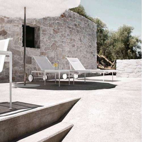 Schultz Adjustable Chaise Longue 1966 Outdoor, White - Knoll - Richard Schultz - Extérieur - Furniture by Designcollectors
