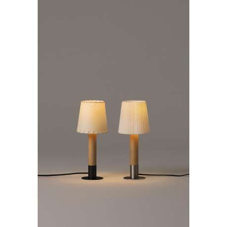 Basica Minima, Stitched Beige parchment - Santa & Cole - Santa & Cole Team - Lampes de Table - Furniture by Designcollectors