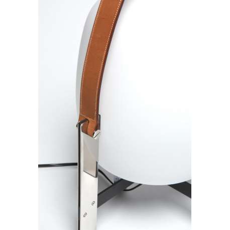 Cesta Metalica met lederen handvat - Santa & Cole - Miguel Milá - Table Lamp - Furniture by Designcollectors