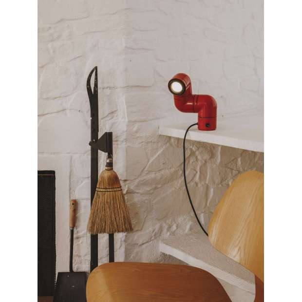 Tatu Lamp, Rood - Santa & Cole -  - Desk Lamp - Furniture by Designcollectors