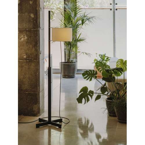 TMM Floor Lamp, Cherry, White - Santa & Cole - Miguel Milá - Staande Lampen - Furniture by Designcollectors