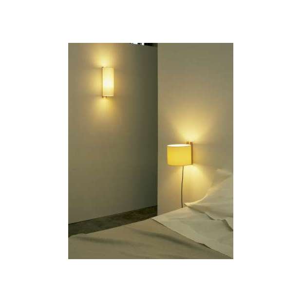 TMM largo Wall Light, White - Santa & Cole - Miguel Milá - Wall Lamps - Furniture by Designcollectors