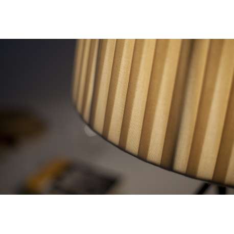Tripode G6 Lampe de table, Noir - Santa & Cole - Santa & Cole Team - Table Lamp - Furniture by Designcollectors