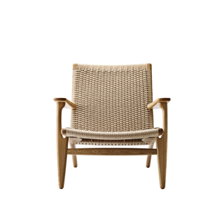 CH25 Lounge chair, Oiled oak, Natural cord