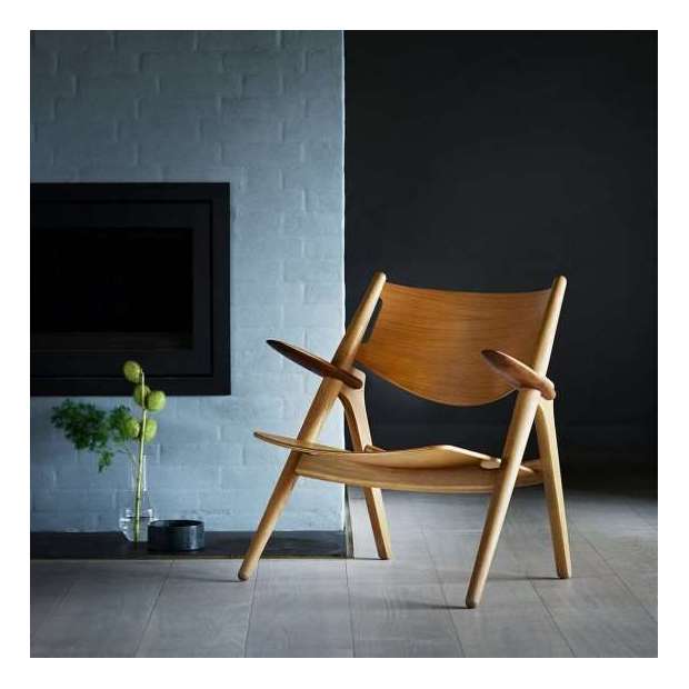 CH28T Lounge Chair - Carl Hansen & Son - Hans Wegner - Accueil - Furniture by Designcollectors