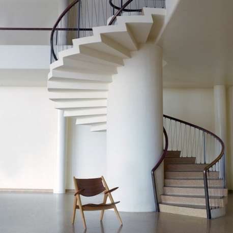CH28T Lounge Chair - Carl Hansen & Son - Hans Wegner - Accueil - Furniture by Designcollectors