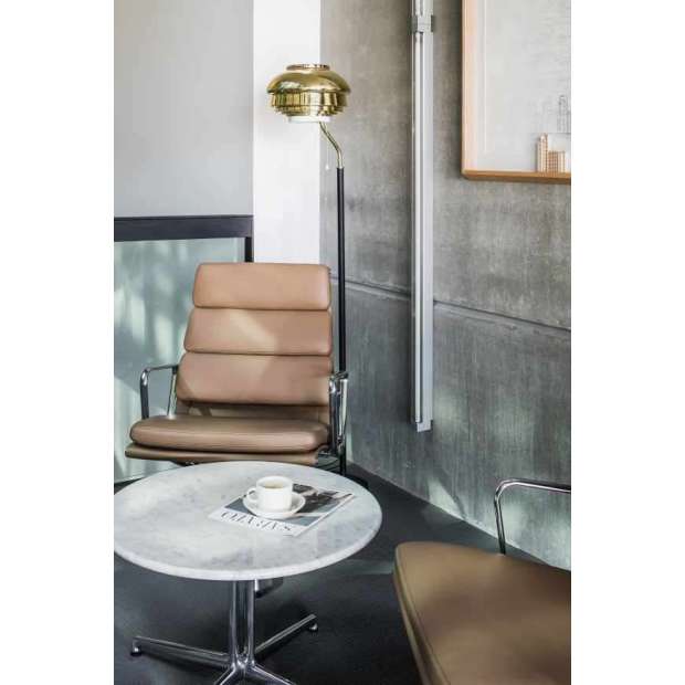 Soft Pad Chair EA 216 Stoel - Leather premium camel/coffee - Vitra - Charles & Ray Eames - Home - Furniture by Designcollectors