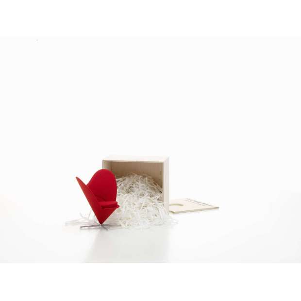 Miniature Heart Cone Chair - Vitra -  - Accueil - Furniture by Designcollectors