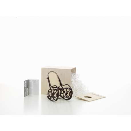 Miniature Rocking Chair No. 9 - vitra -  - Accueil - Furniture by Designcollectors