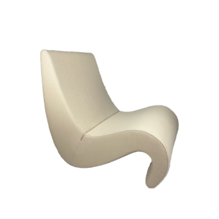 Amoebe Lounge Chair, Tonus Ivory