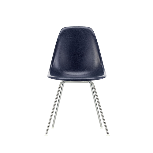 Eames Fiberglass Chairs: DSX Chaise - Eames navy blue - Chromed - Vitra - Charles & Ray Eames - Fiberglass - Furniture by Designcollectors