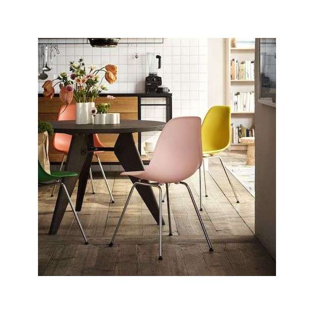 Eames Plastic Chair DSX Stoel zonder bekleding - nieuwe kleuren - Deep black - Vitra - Charles & Ray Eames - Home - Furniture by Designcollectors
