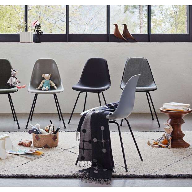 Wool Blanket Eames - Black - 200 x 135 cm - Vitra - Charles & Ray Eames - Accueil - Furniture by Designcollectors