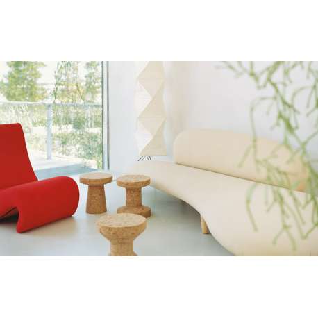 Freeform Sofa (showroom model) - Credo Cream - Walnut stained feet - vitra - Isamu Noguchi - Sofas - Furniture by Designcollectors