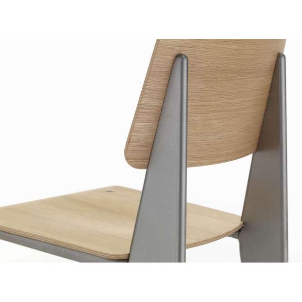 Standard Chair - Natural oak - Métal Brut - Vitra - Jean Prouvé - New Jean Prouvé Collection - Furniture by Designcollectors