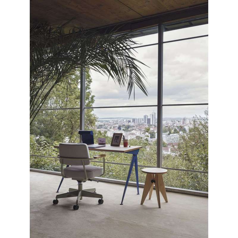 Compas Direction Desk Natural oak Bleu Marcoule Vitra by Jean