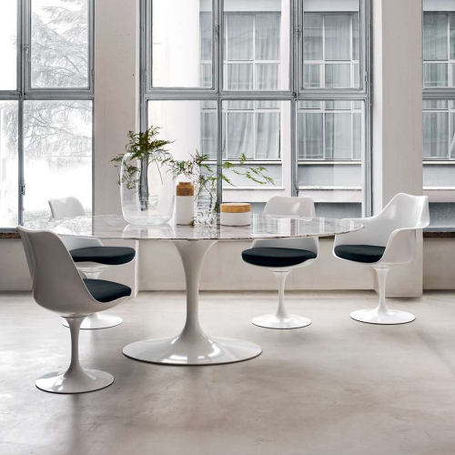 Saarinen Round Table Table à manger, Arabescato Marble (H72 D152) - Knoll - Eero Saarinen - Tables - Furniture by Designcollectors