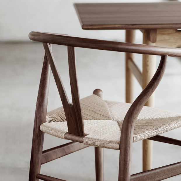 CH24 Wishbone Chair, Olied walnut, Natural cord - Carl Hansen & Son - Hans Wegner - Accueil - Furniture by Designcollectors
