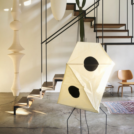 Akari UF3-Q Floor Lamp - Vitra - Isamu Noguchi - Lighting - Furniture by Designcollectors