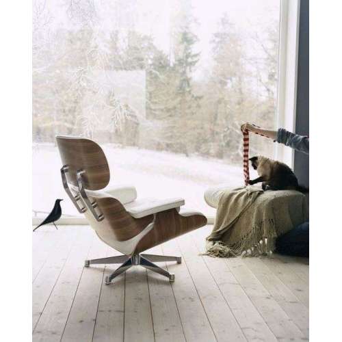 Lounge Chair & Ottoman White, classic dimensions - Vitra - Charles & Ray Eames - Accueil - Furniture by Designcollectors