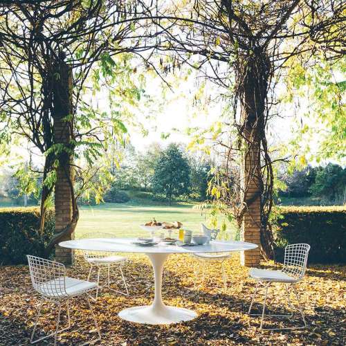 Saarinen Oval Tulip Table, White Acrylic, Outdoor (H72 D198) - Knoll - Eero Saarinen - Tuintafels - Furniture by Designcollectors
