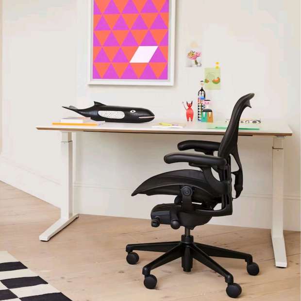 Aeron Chair - Graphite (size B) - Herman Miller - Don Chadwick & Bill Stumpf - Bureaustoelen  - Furniture by Designcollectors