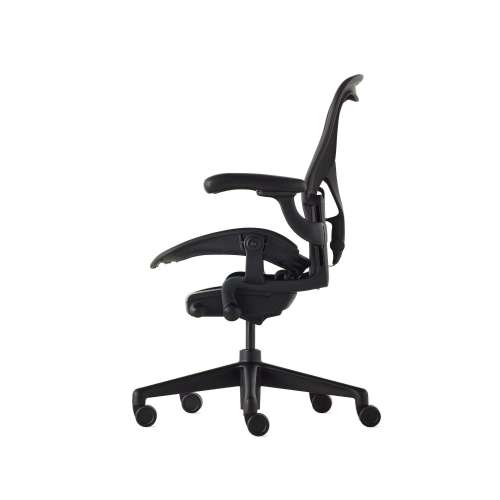 Aeron Chair - Black,  Onyx Ultra Matte base (size B) - Herman Miller - Don Chadwick & Bill Stumpf - Office Chairs - Furniture by Designcollectors