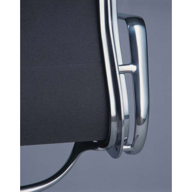 Soft Pad Chair EA 208 - Leather Premium - Chrome - Asphalt - New height - Vitra -  - Home - Furniture by Designcollectors