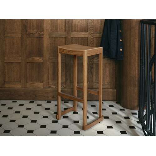 Atelier Barstoel - Eik - Natural Lacquered - H: 75 cm - Artek - TAF Studio - Google Shopping - Furniture by Designcollectors